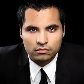 Michael Peña Michael Peña