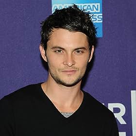 Shiloh Fernandez Shiloh Fernandez