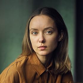 Alexandra Dowling Alexandra Dowling