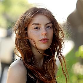 Amelia Gething Amelia Gething